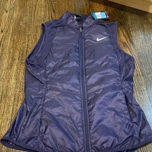 Nike best Never Worn with Tags